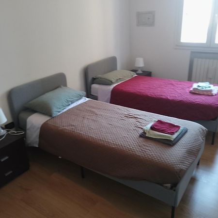 Bologna Quartiere Savena - Appartamento Di Stefano Room photo